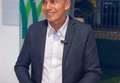 Noite de autógrafos,  em Itamaraju,  marca o lançamento do livro “Amor Secreto”